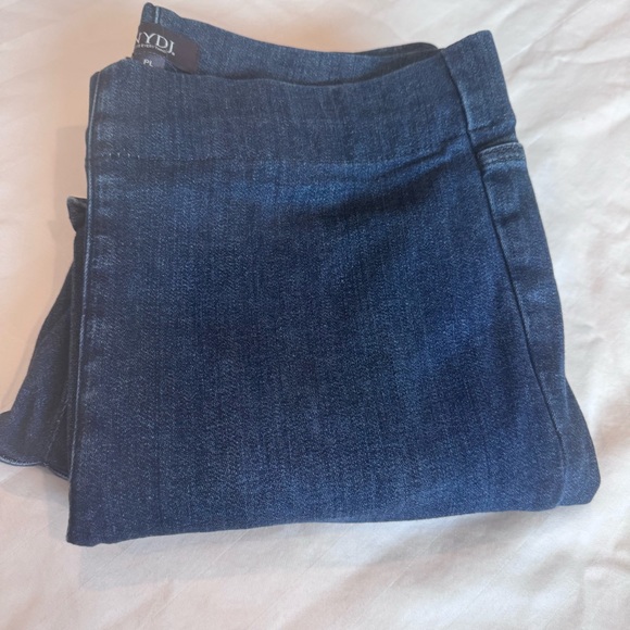 NYDJ Bootcut Pull On Jeans in Decker wash, PL = 12P, 14P, 16P - Picture 14 of 14